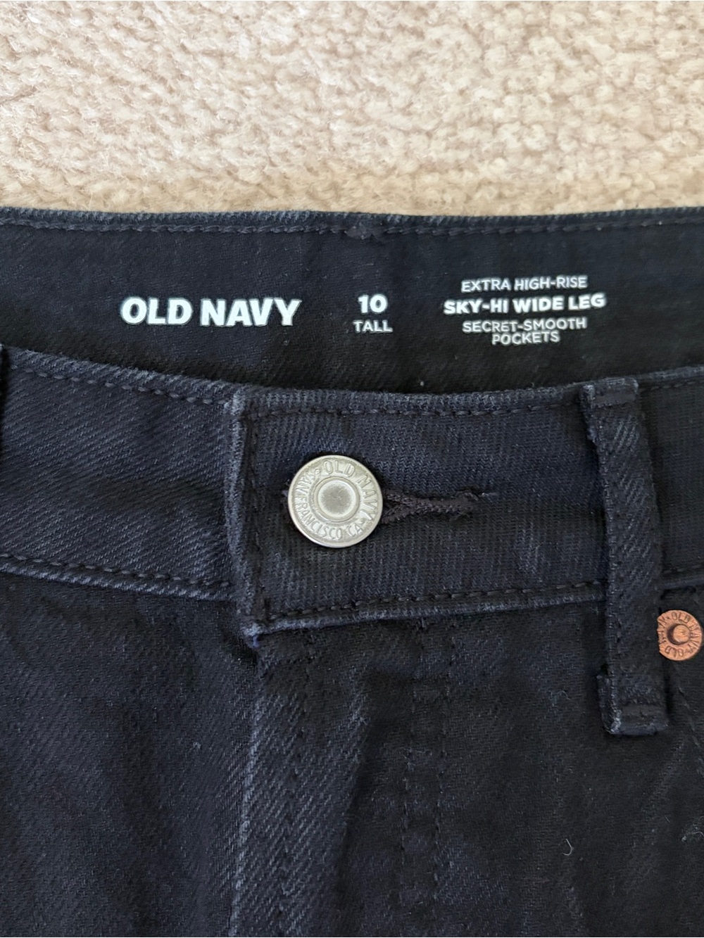Old Navy Extra High Rise Sky-Hi Wide Leg Black Jeans - 10 tall - Picture 2 of 4